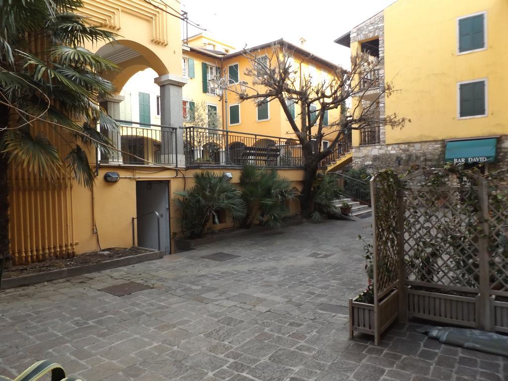 Casa Portici Apartment Torri Del Benaco Luaran gambar