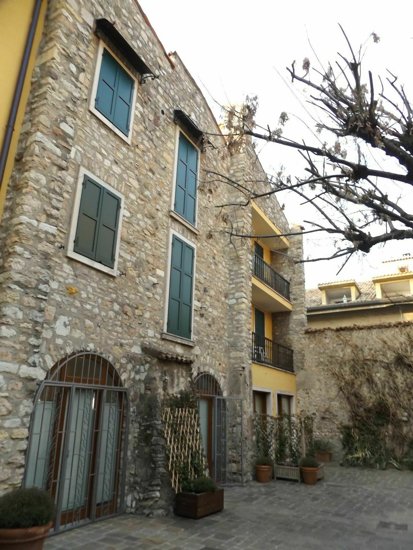 Casa Portici Apartment Torri Del Benaco Luaran gambar